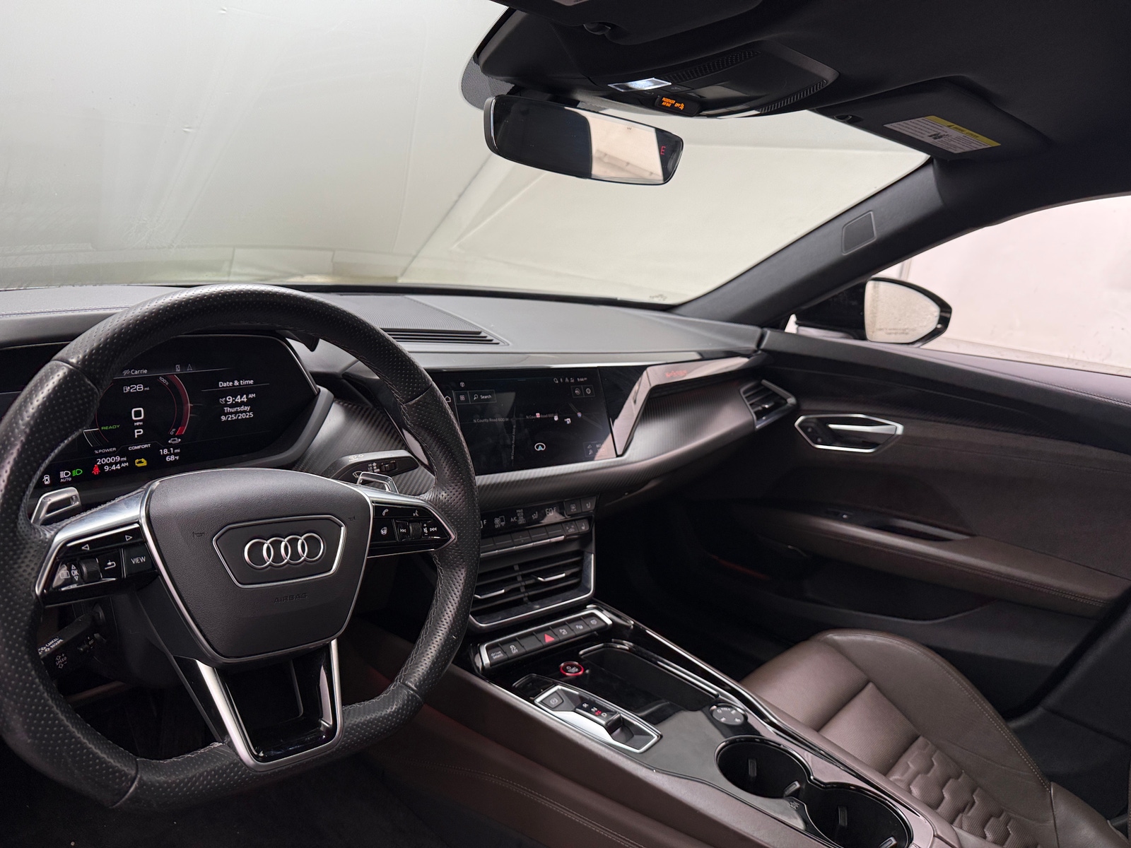 Thumbnail: 2022 Audi e-tron GT - 2