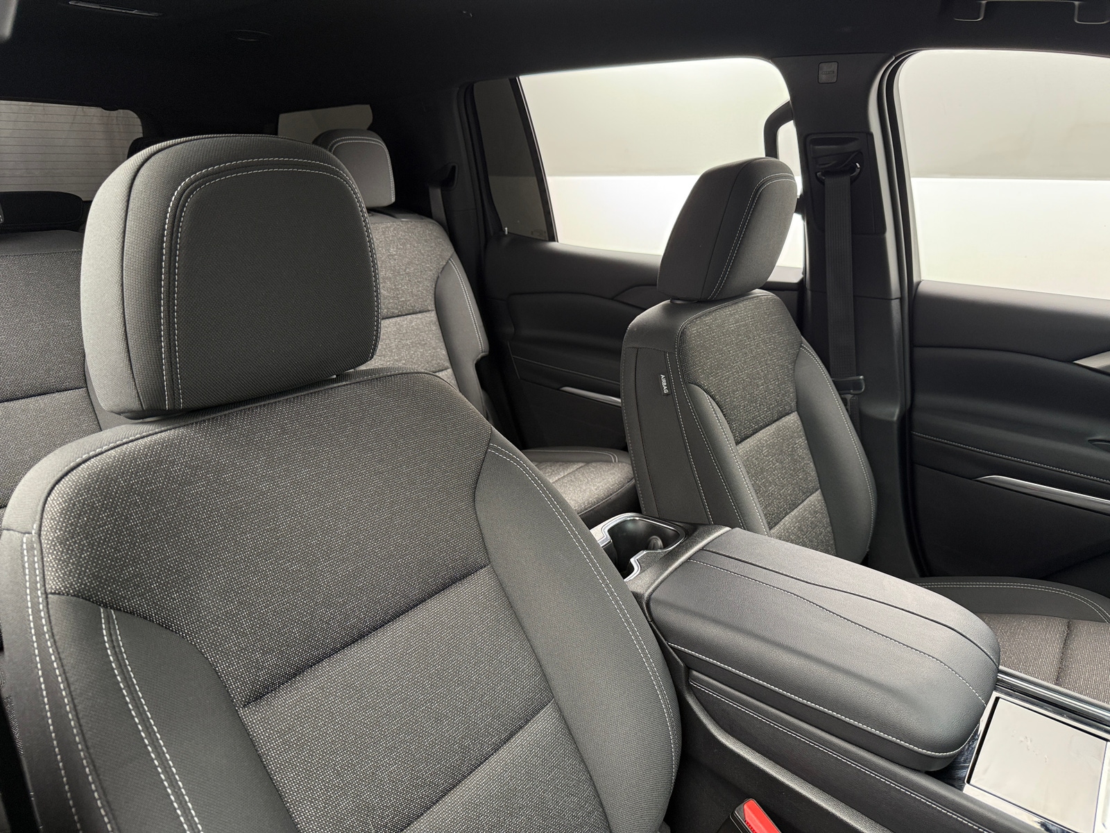 Thumbnail: 2024 Chevrolet Traverse - 2