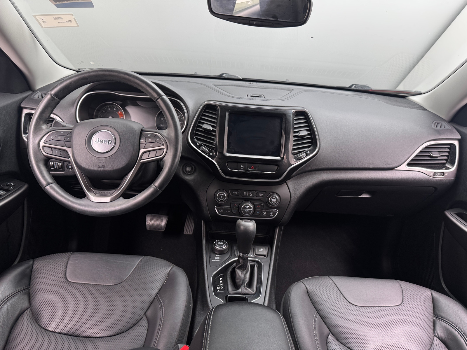 Thumbnail: 2019 Jeep Cherokee - 2