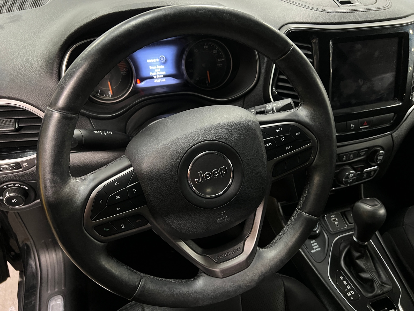 Thumbnail: 2019 Jeep Cherokee - 4