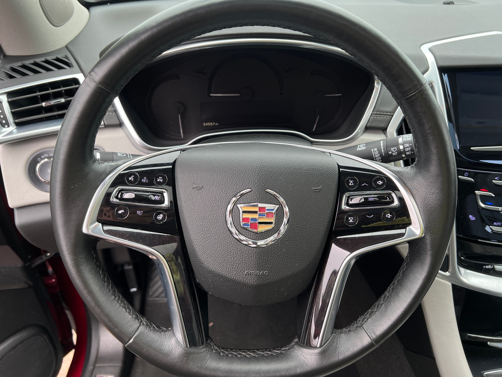 Thumbnail: 2014 Cadillac SRX - 4