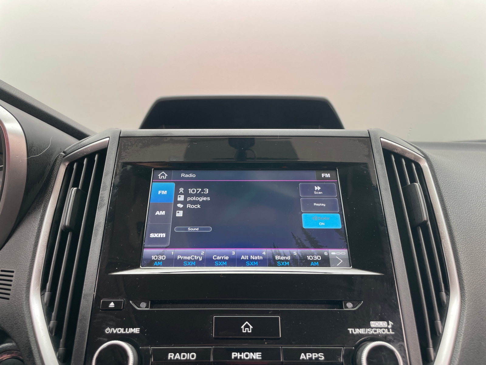 Thumbnail: 2022 Subaru Crosstrek - 4