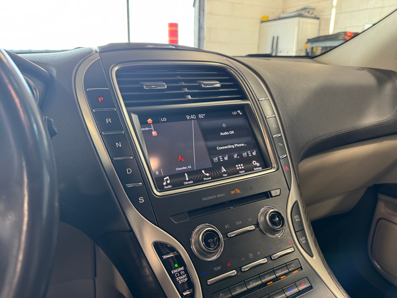 Thumbnail: 2017 Lincoln MKX - 3