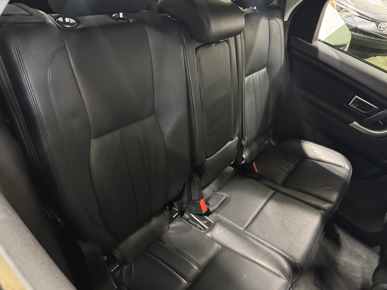 Thumbnail: 2018 Land Rover Discovery Sport - 5