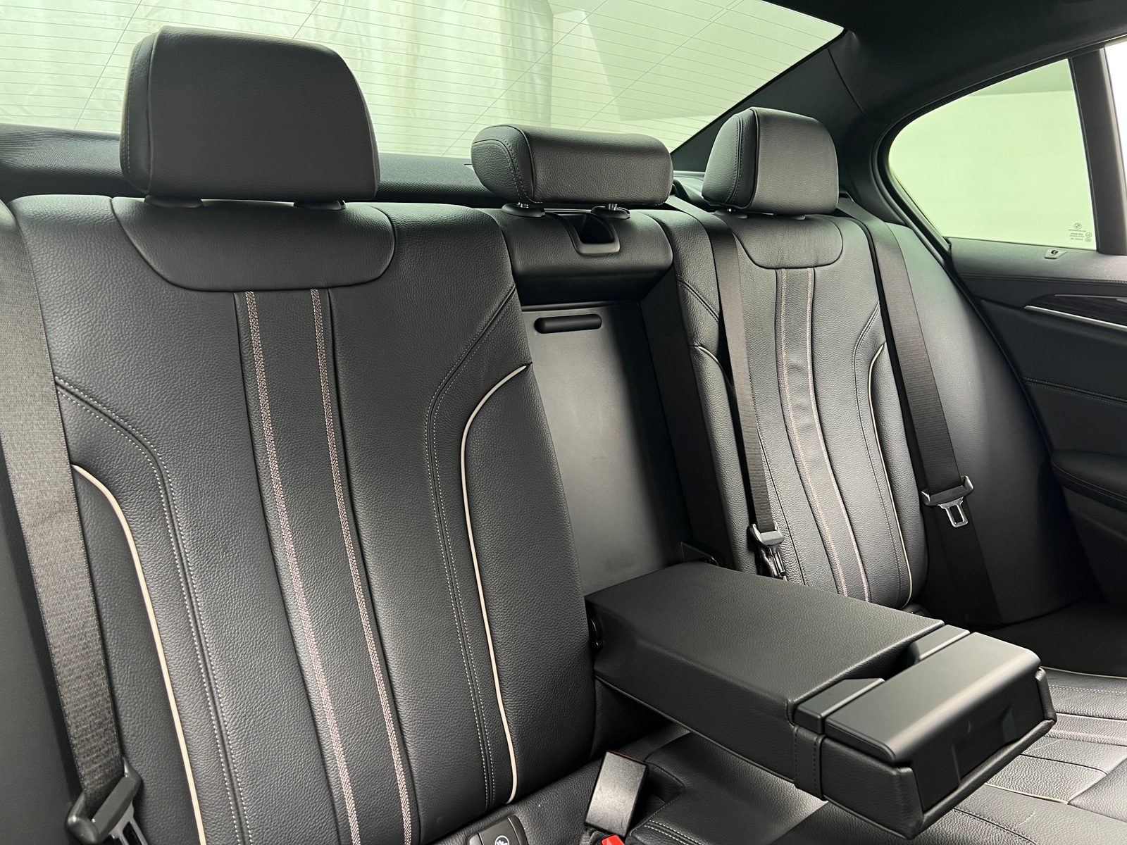 Thumbnail: 2020 BMW 5 Series - 5