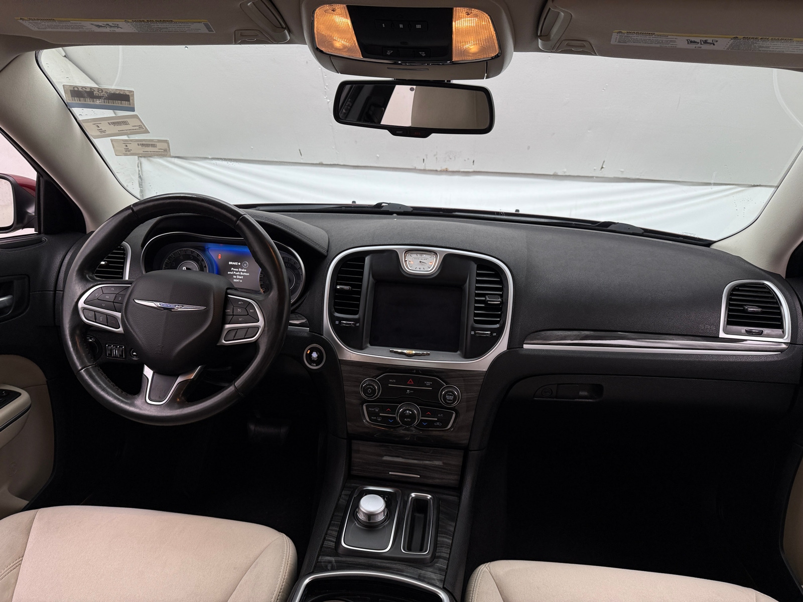 Thumbnail: 2019 Chrysler 300 - 3