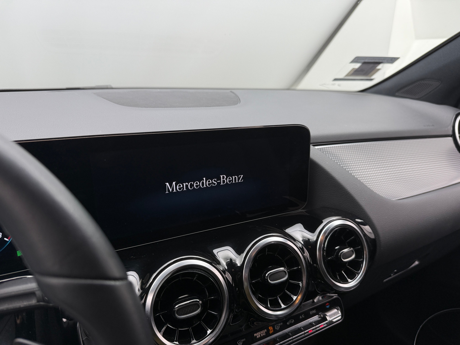 Thumbnail: 2023 Mercedes-Benz GLA - 2