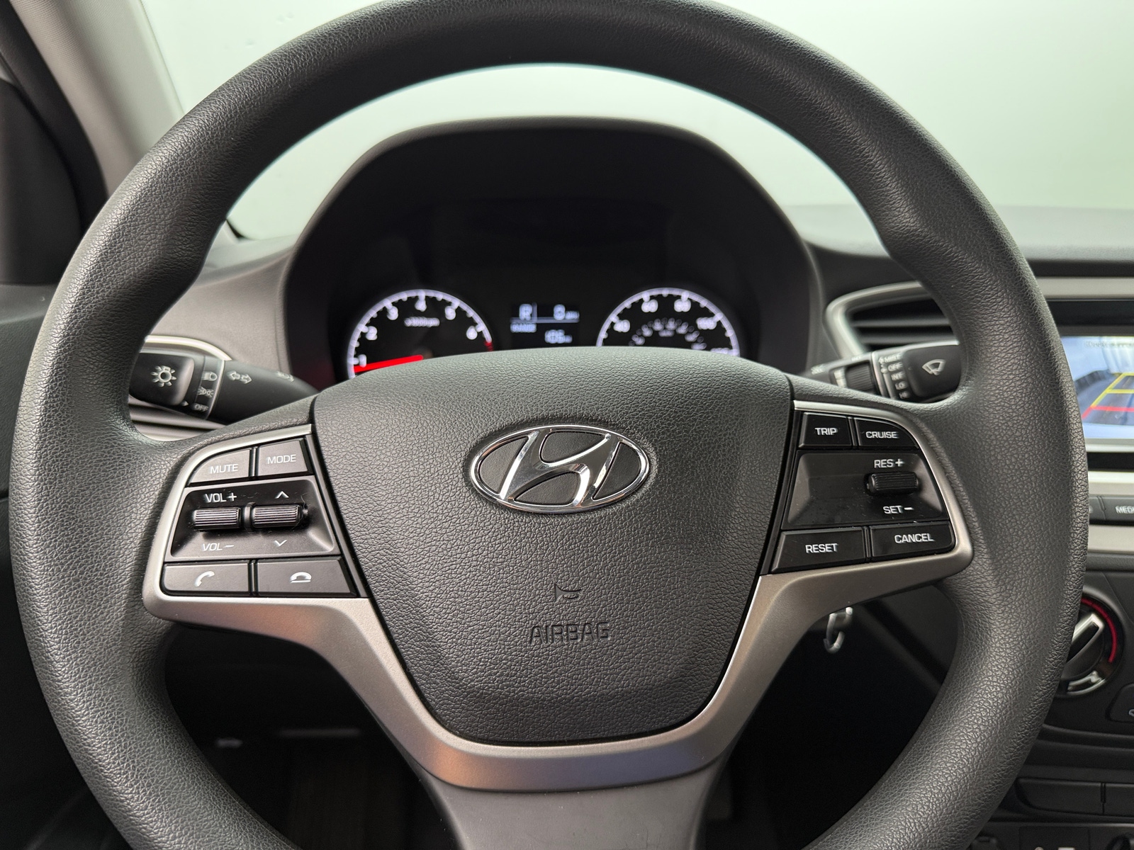 Thumbnail: 2022 Hyundai Accent - 5