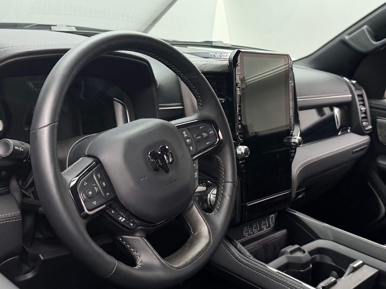 Thumbnail: 2025 RAM 1500 - 4