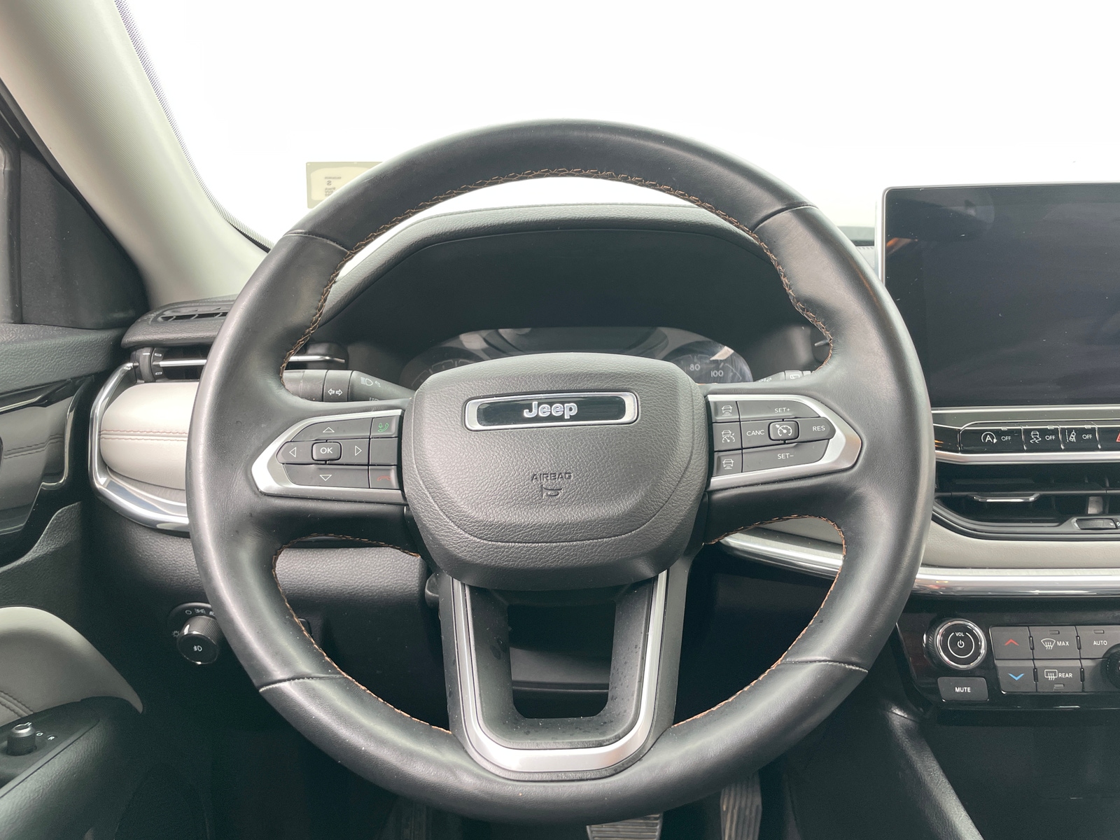 Thumbnail: 2022 Jeep Compass - 4
