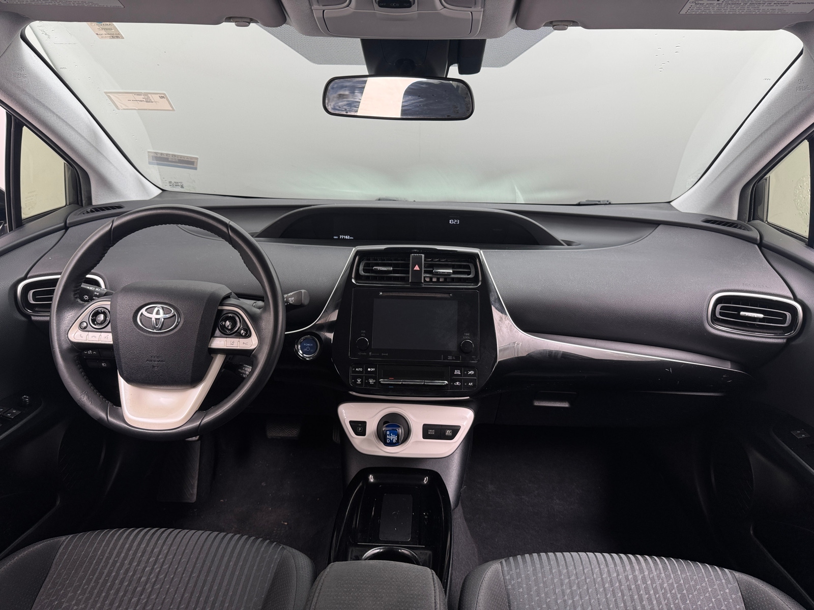 Thumbnail: 2017 Toyota Prius - 3