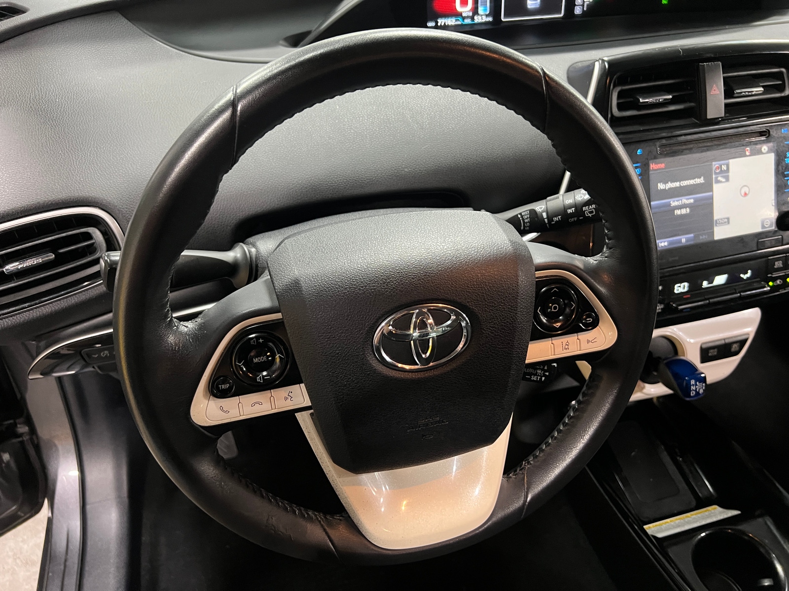 Thumbnail: 2017 Toyota Prius - 5