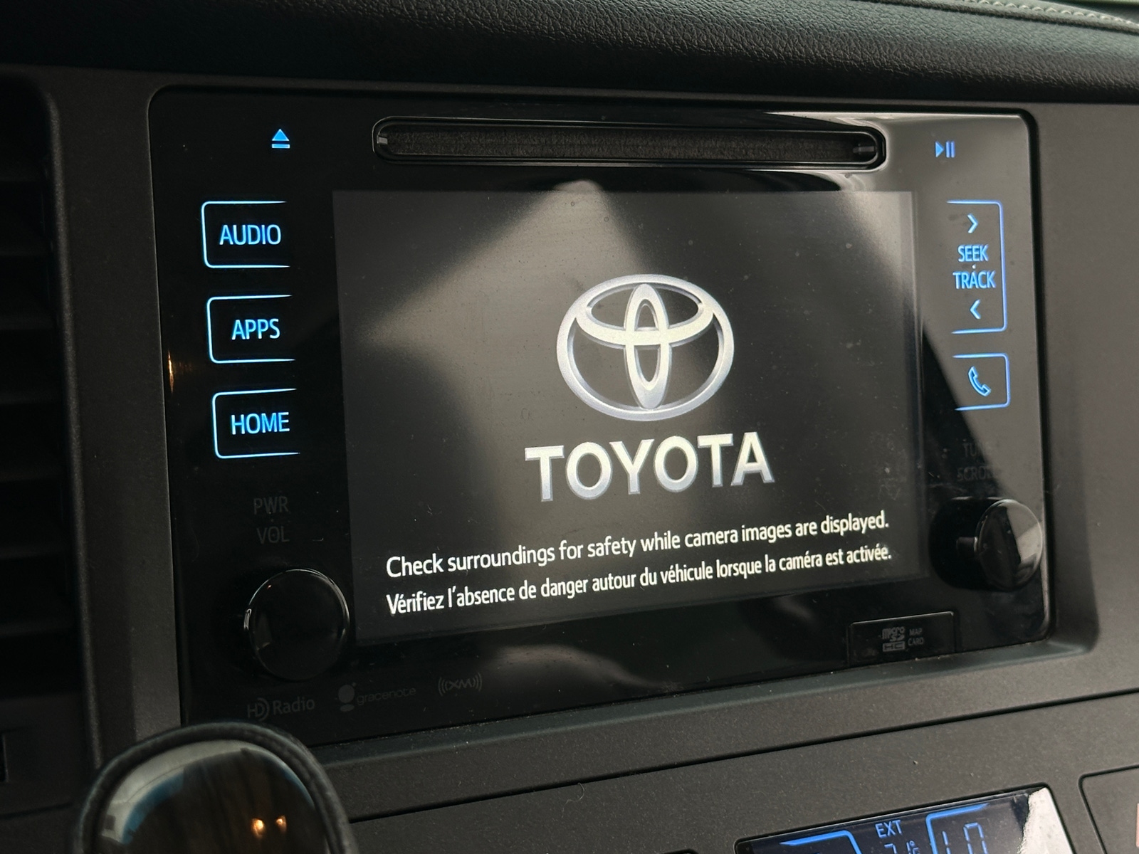 Thumbnail: 2016 Toyota Sienna - 3