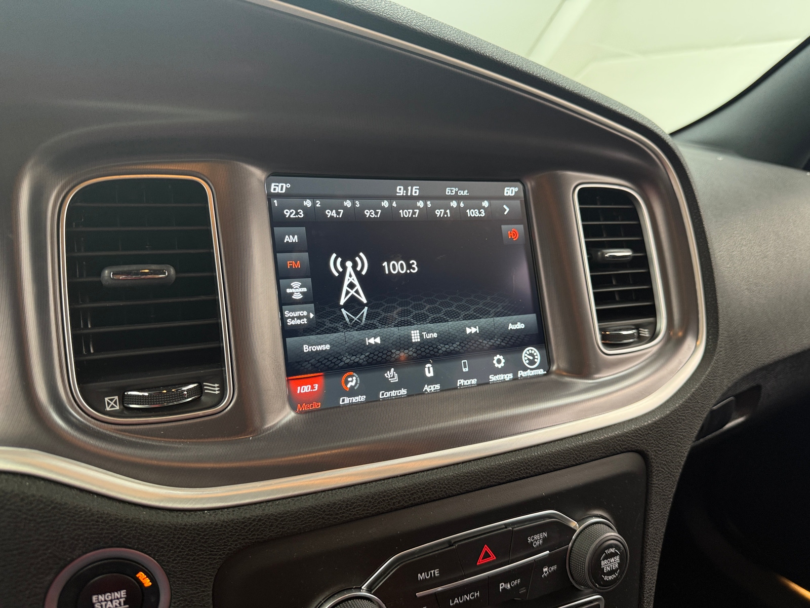 Thumbnail: 2020 Dodge Charger - 4
