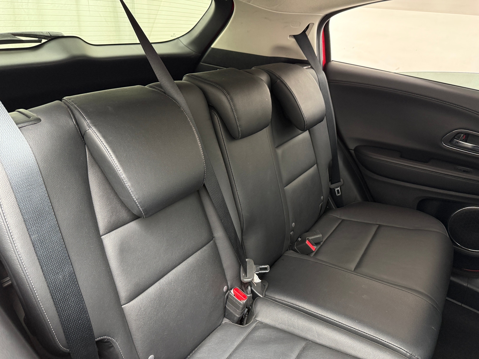 Thumbnail: 2016 Honda HR-V - 5
