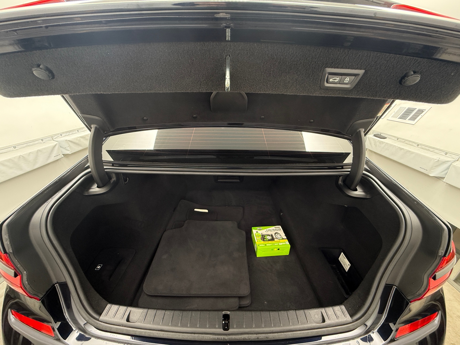 Thumbnail: 2019 BMW 7 Series - 6