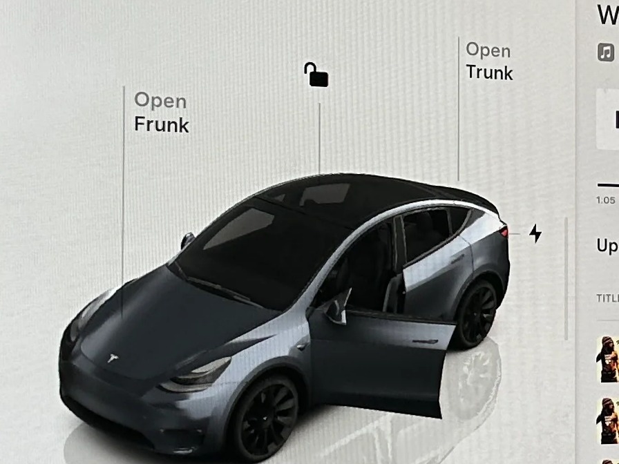 Thumbnail: 2023 Tesla Model Y - 3
