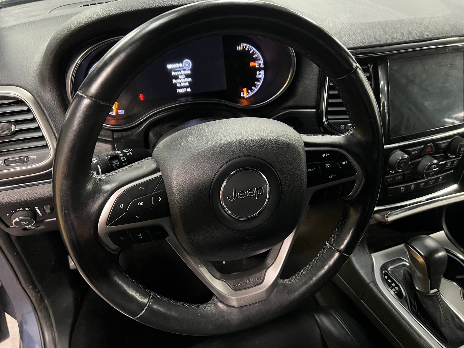 Thumbnail: 2020 Jeep Grand Cherokee - 4