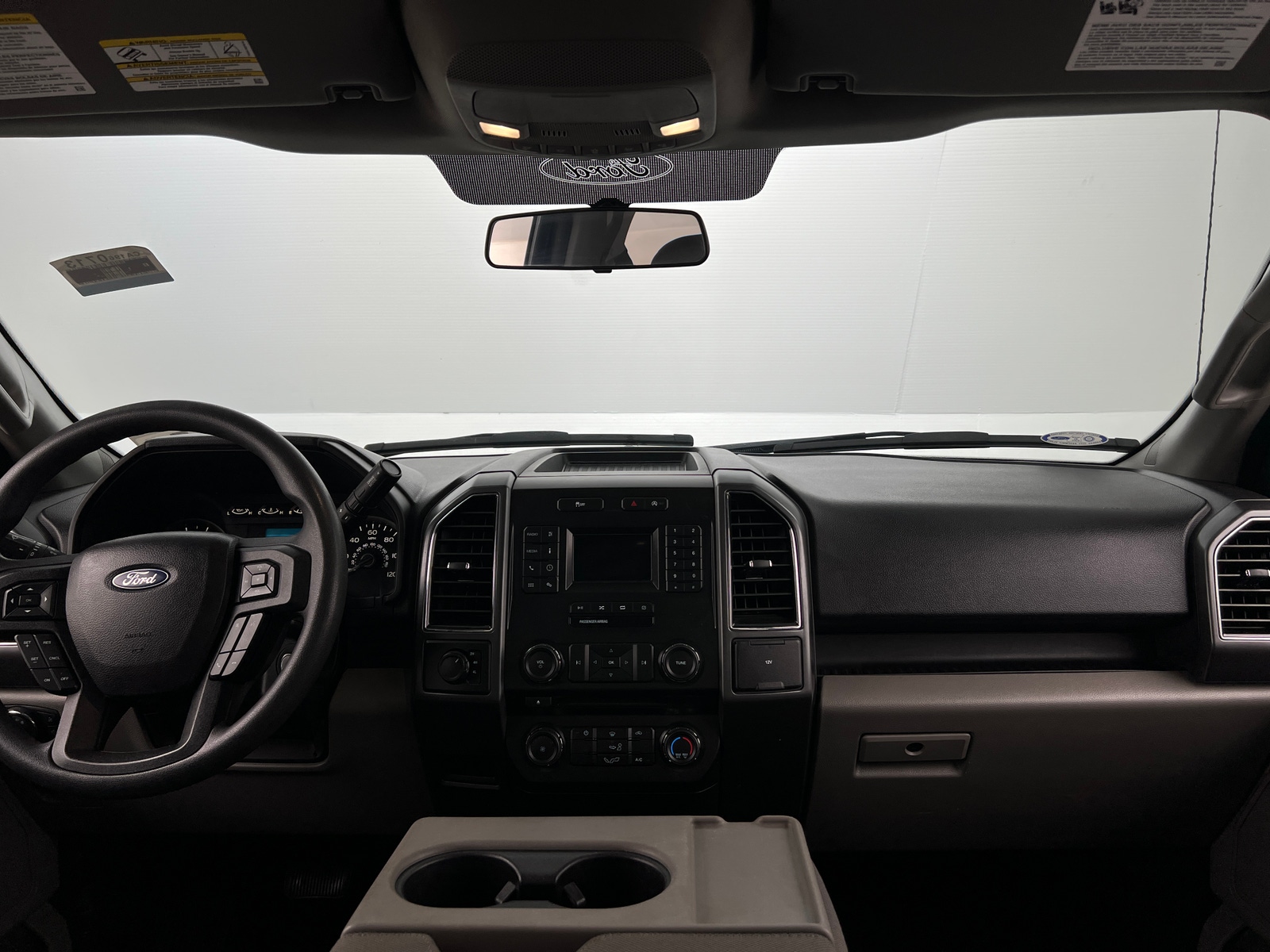 Thumbnail: 2018 Ford Econoline - 3