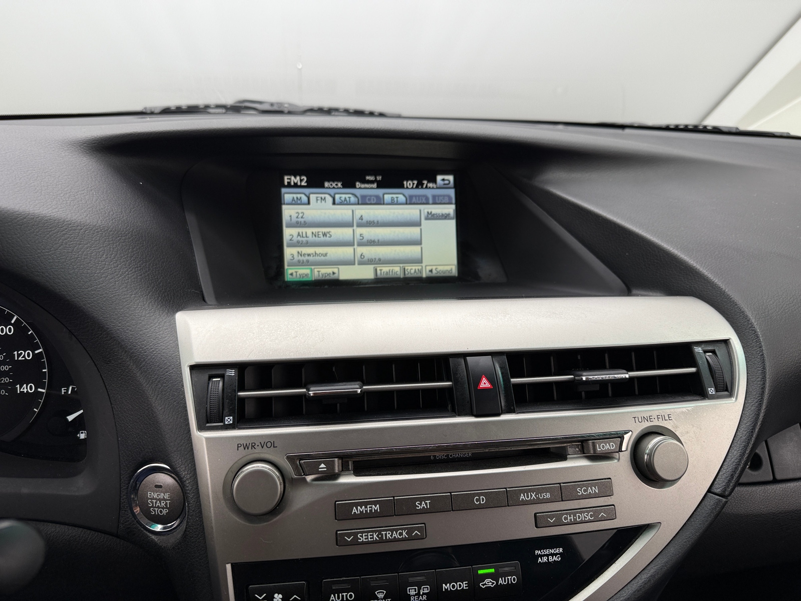 Thumbnail: 2010 Lexus RX - 3