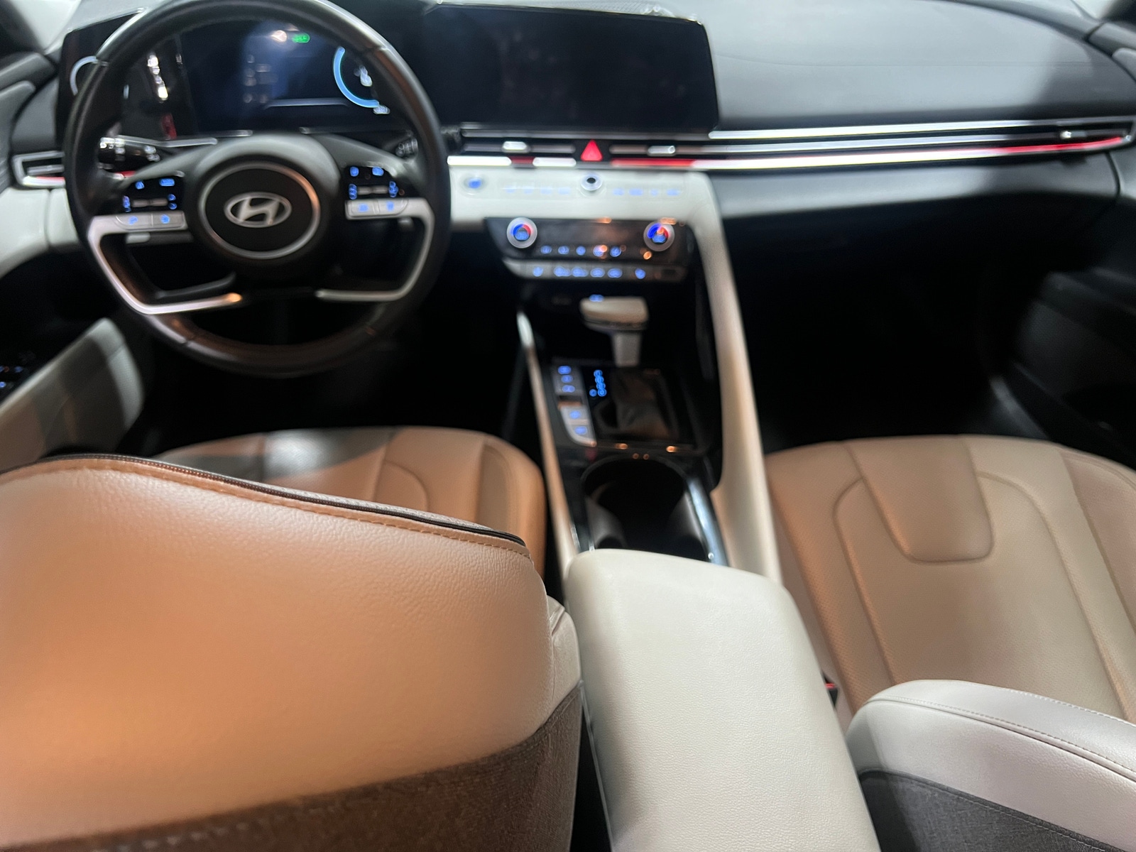 Thumbnail: 2024 Hyundai Elantra - 2