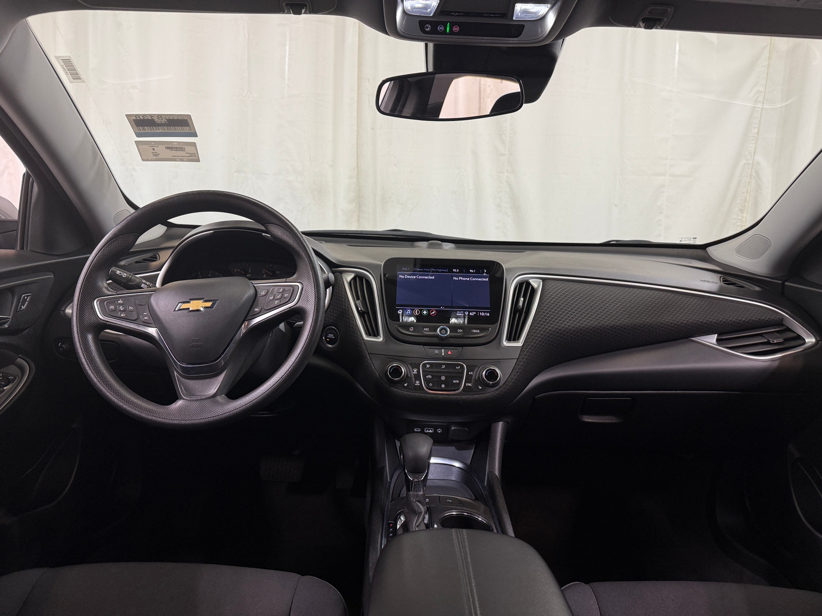 Thumbnail: 2024 Chevrolet Malibu - 3