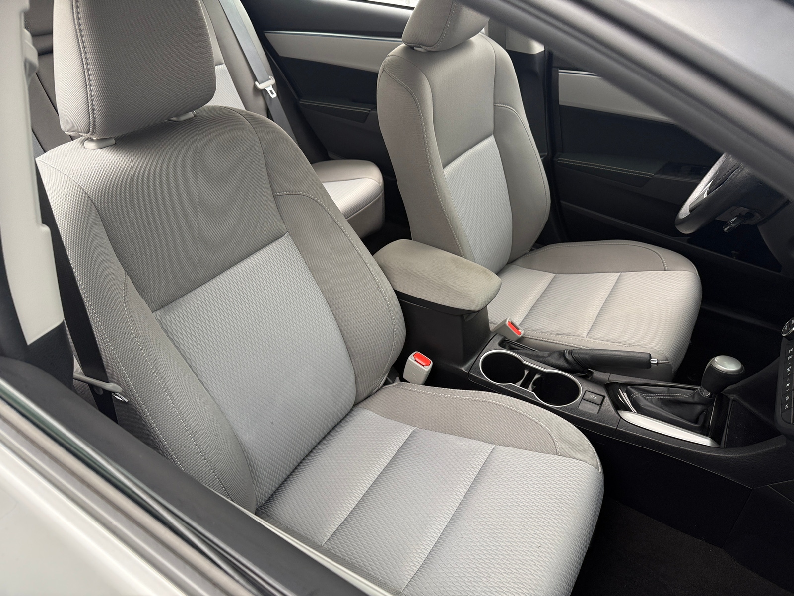 Thumbnail: 2016 Toyota Corolla - 2