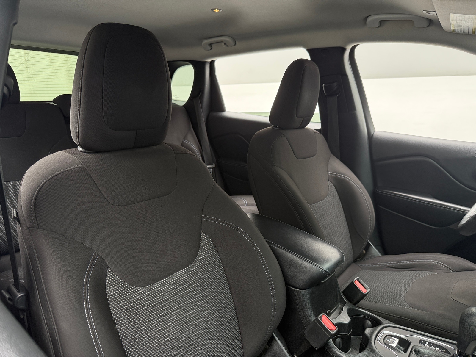 Thumbnail: 2019 Jeep Cherokee - 2