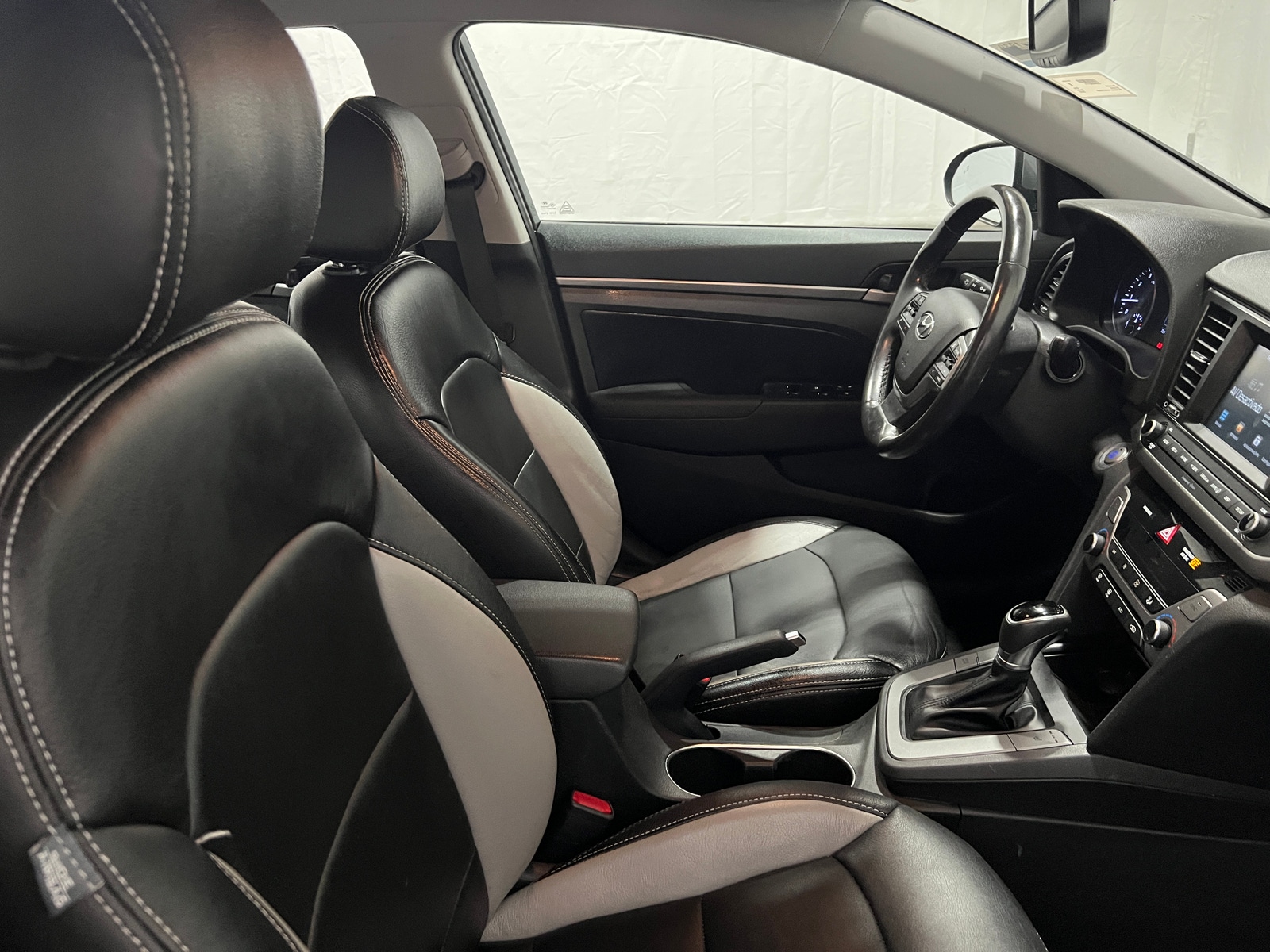 Thumbnail: 2018 Hyundai Elantra - 2