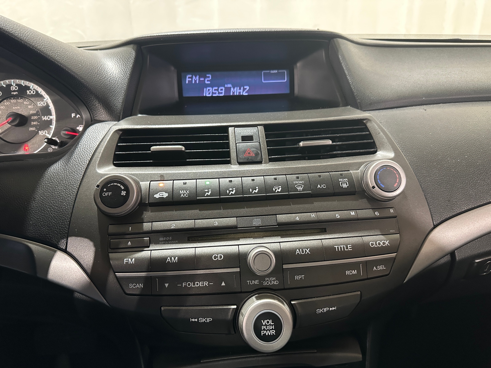 Thumbnail: 2011 Honda Accord - 3