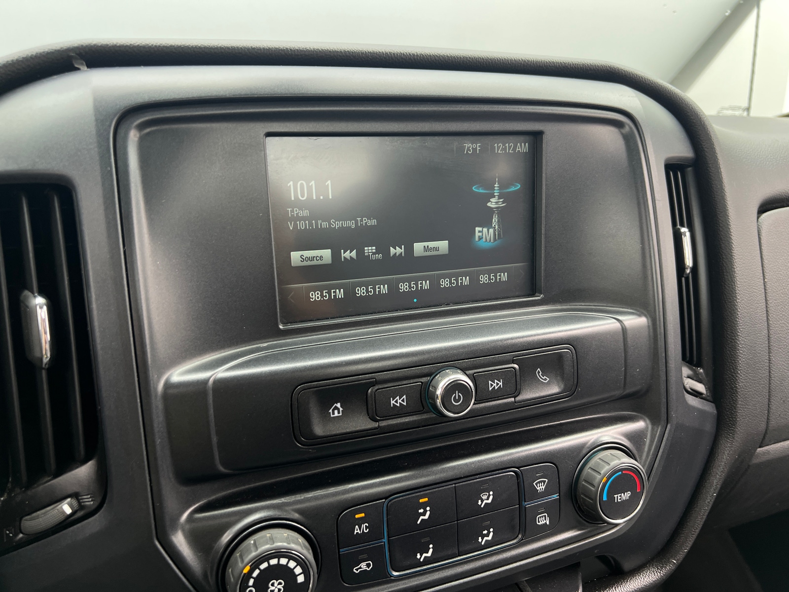 Thumbnail: 2016 Chevrolet Silverado 1500 - 4