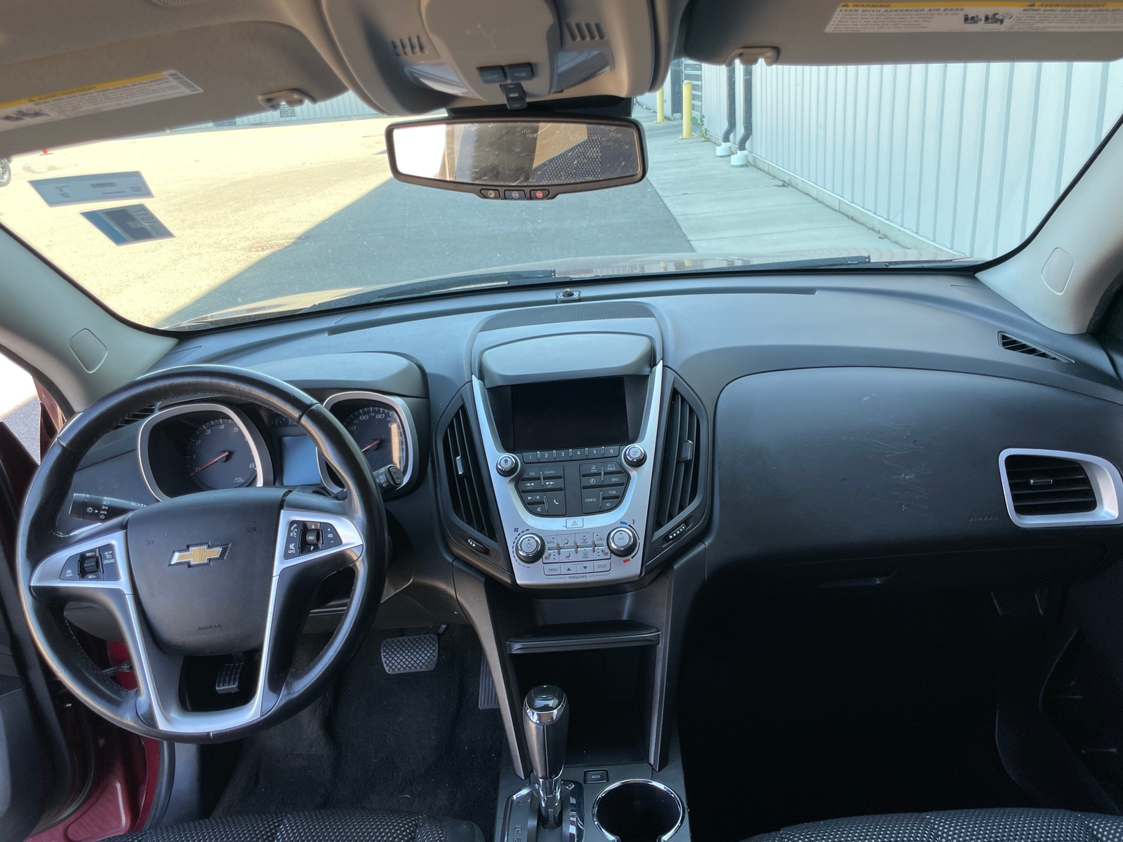 Thumbnail: 2017 Chevrolet Equinox - 3