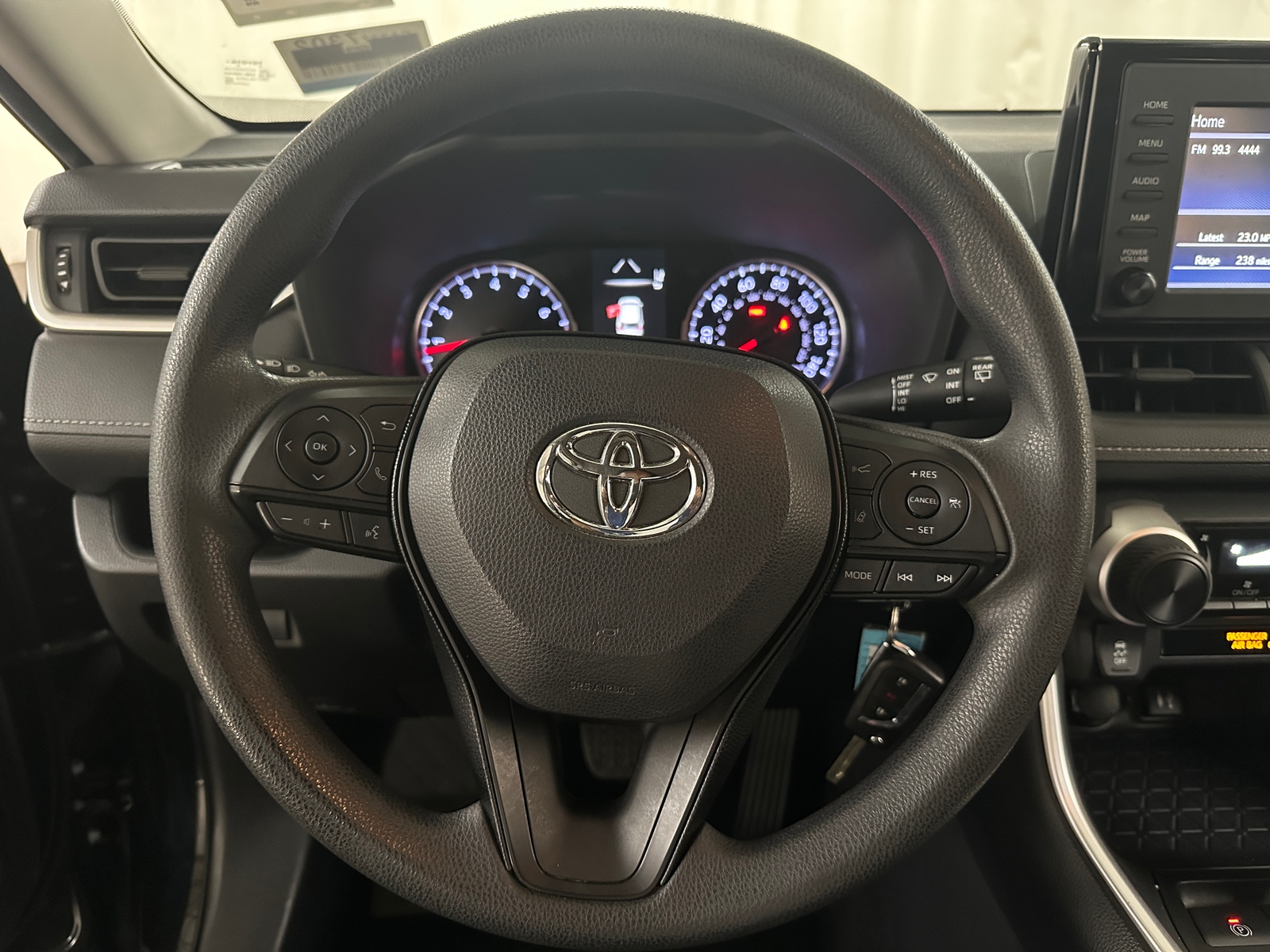 Thumbnail: 2019 Toyota RAV4 - 5
