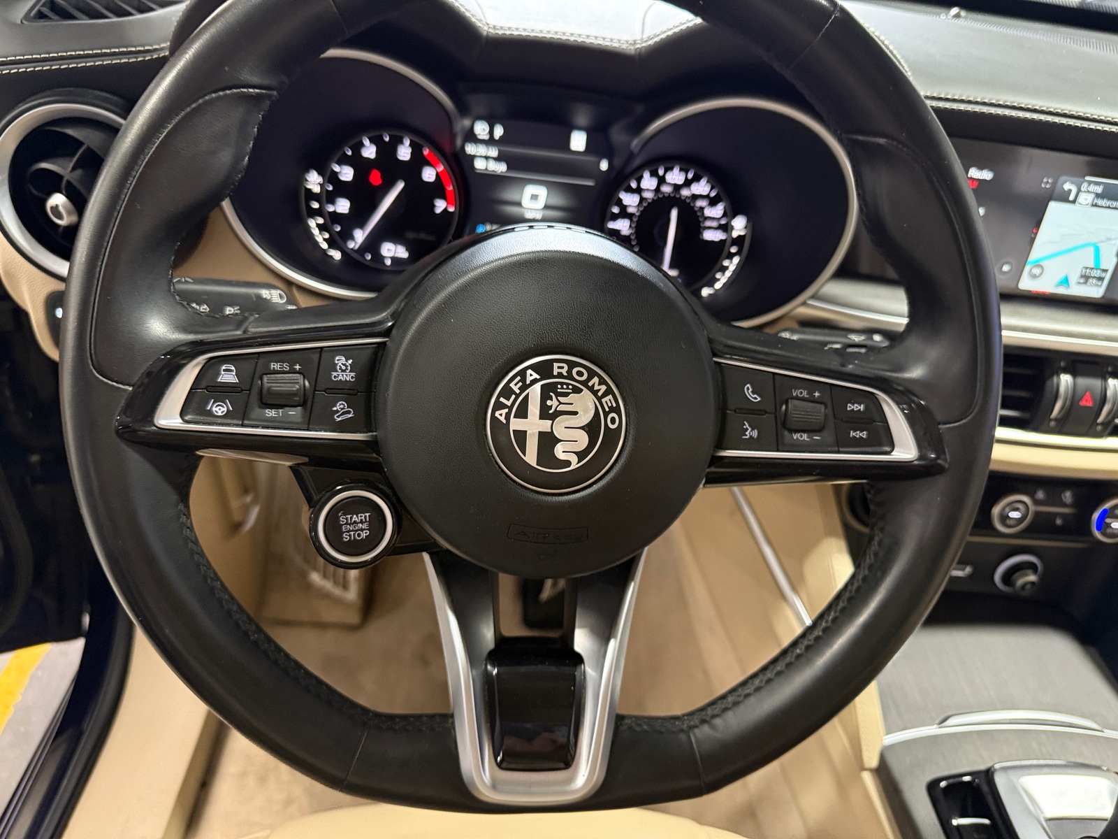 Thumbnail: 2021 Alfa Romeo Stelvio - 4