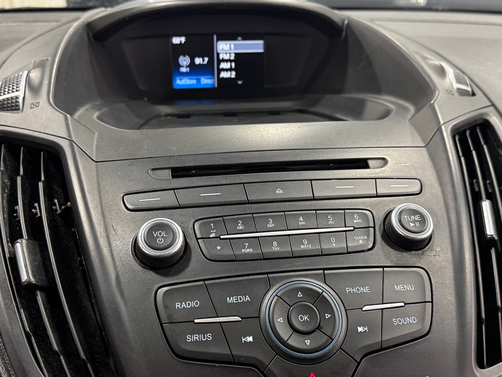 Thumbnail: 2018 Ford Escape - 4