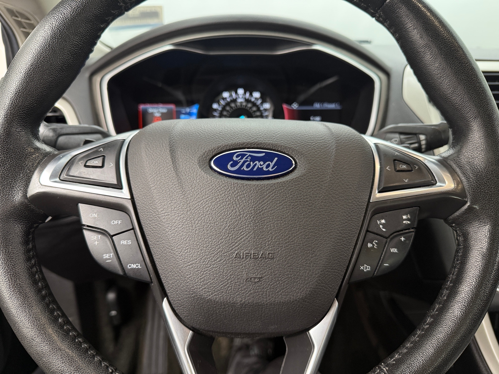 Thumbnail: 2016 Ford Fusion - 4