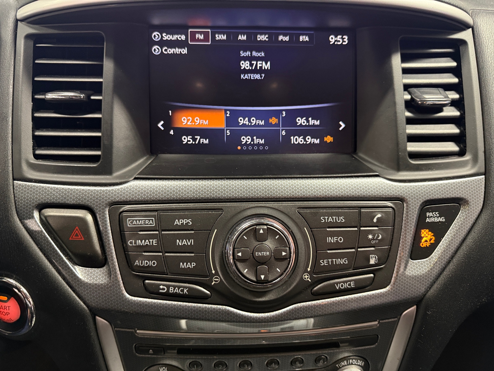 Thumbnail: 2018 Nissan Pathfinder - 3