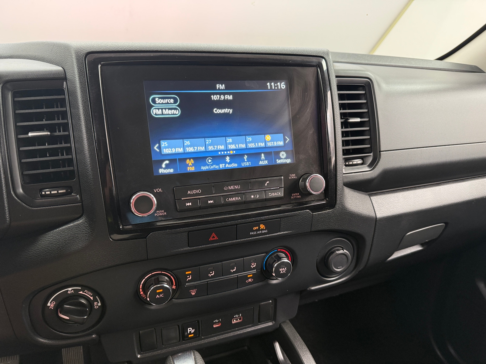 Thumbnail: 2022 Nissan Frontier - 4