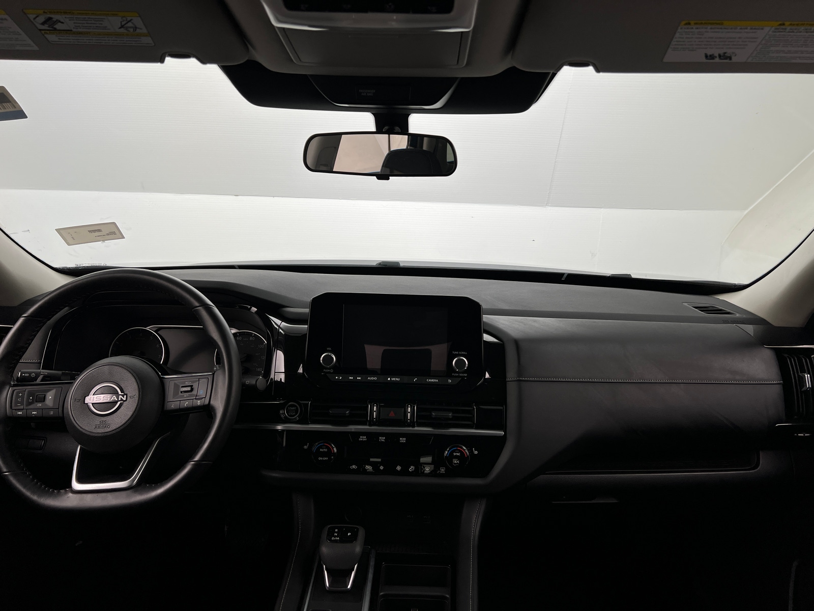 Thumbnail: 2022 Nissan Pathfinder - 3