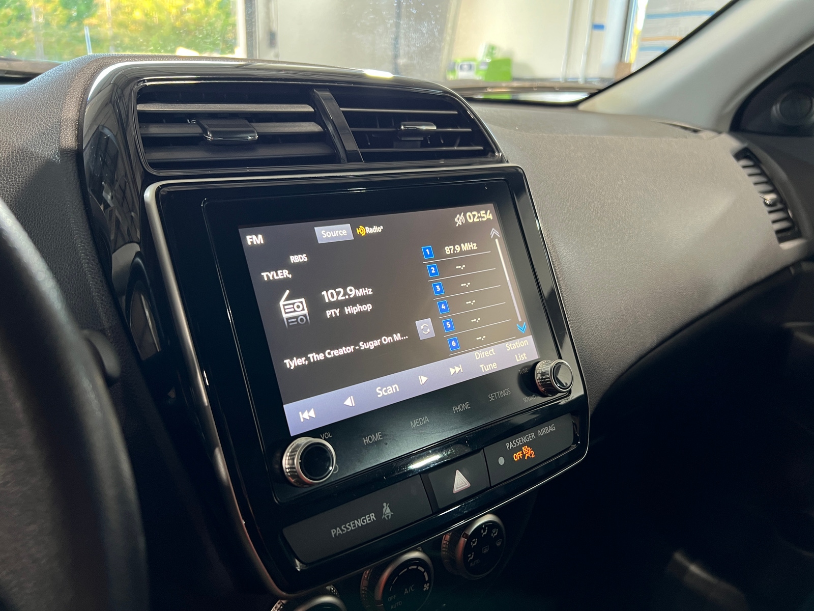Thumbnail: 2024 Mitsubishi Outlander Sport - 3
