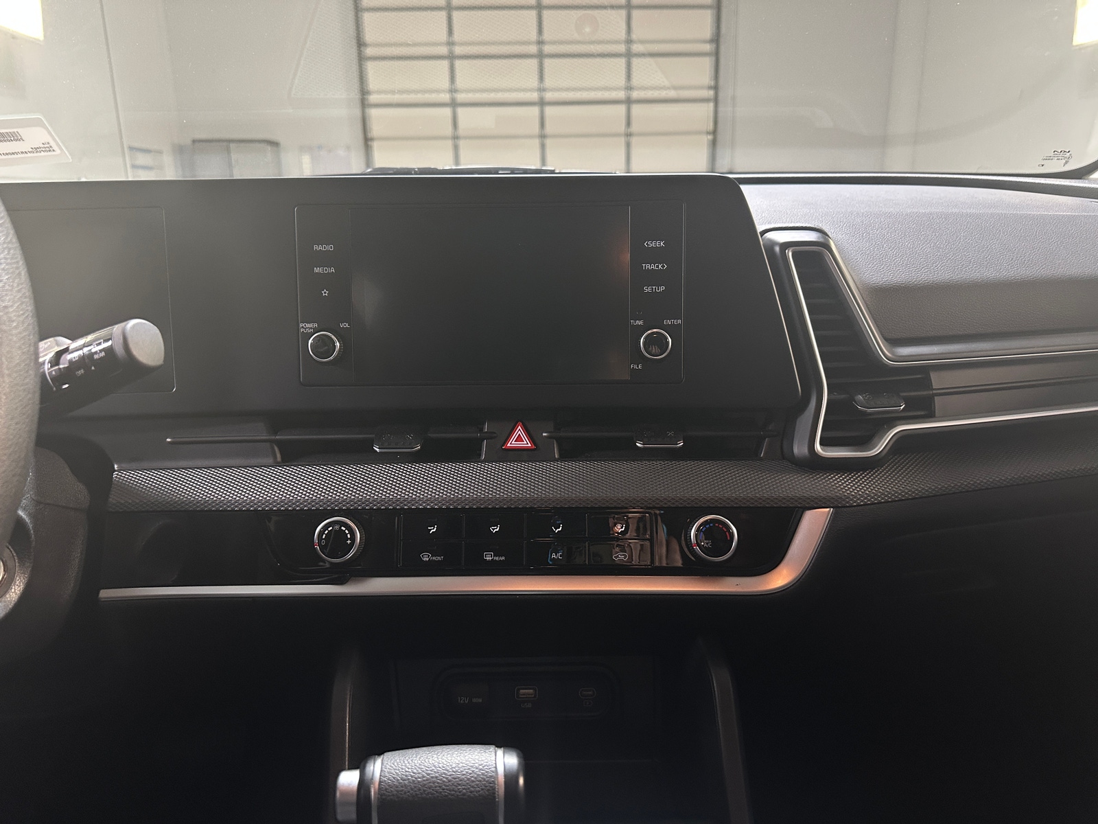 Thumbnail: 2024 Kia Sportage - 4