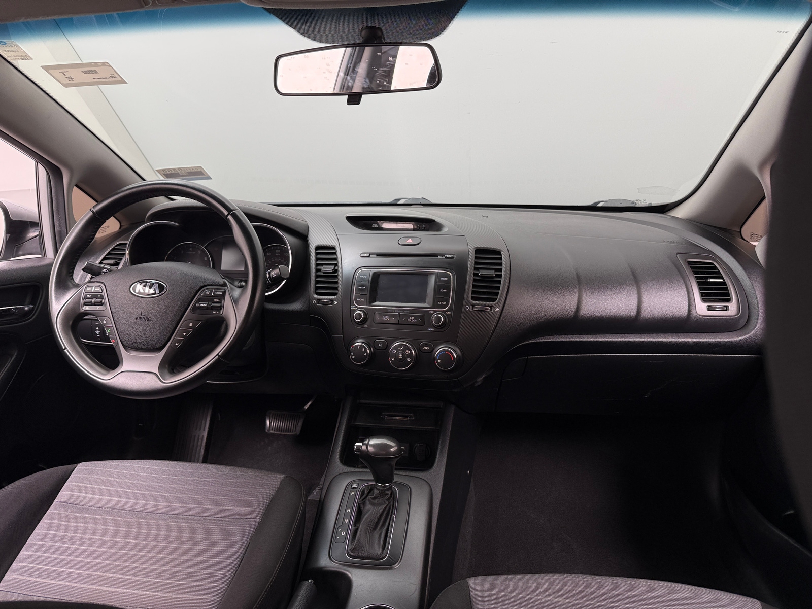 Thumbnail: 2016 Kia Forte - 3