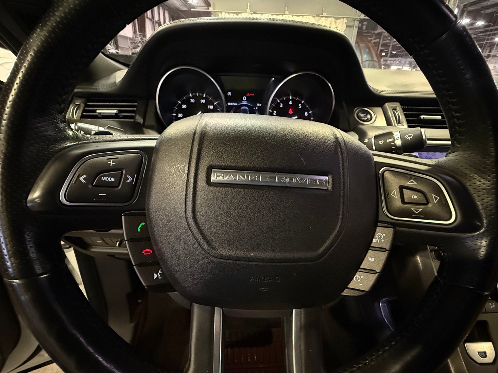 Thumbnail: 2018 Land Rover Range Rover Evoque - 4