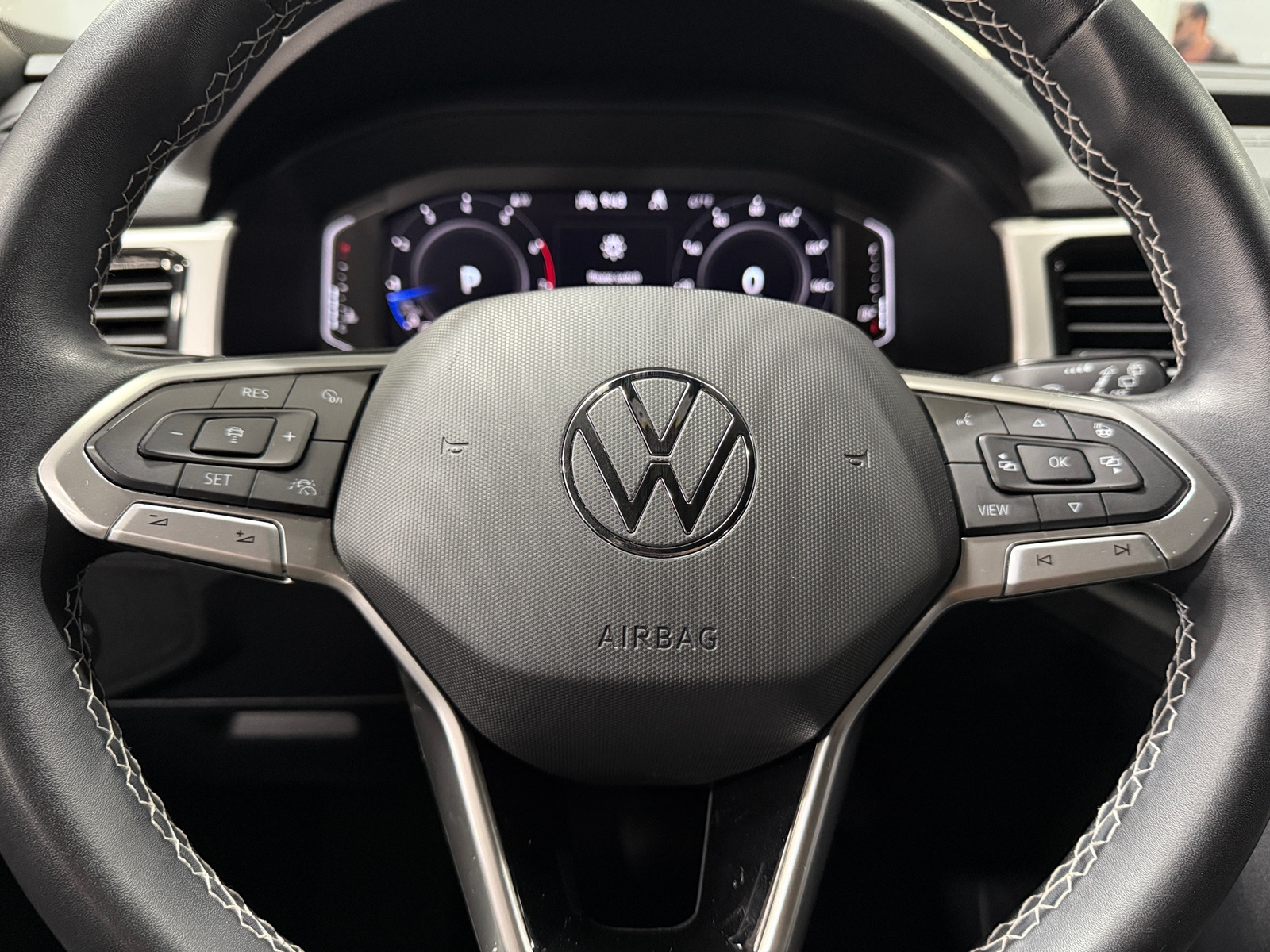 Thumbnail: 2022 Volkswagen Atlas - 4