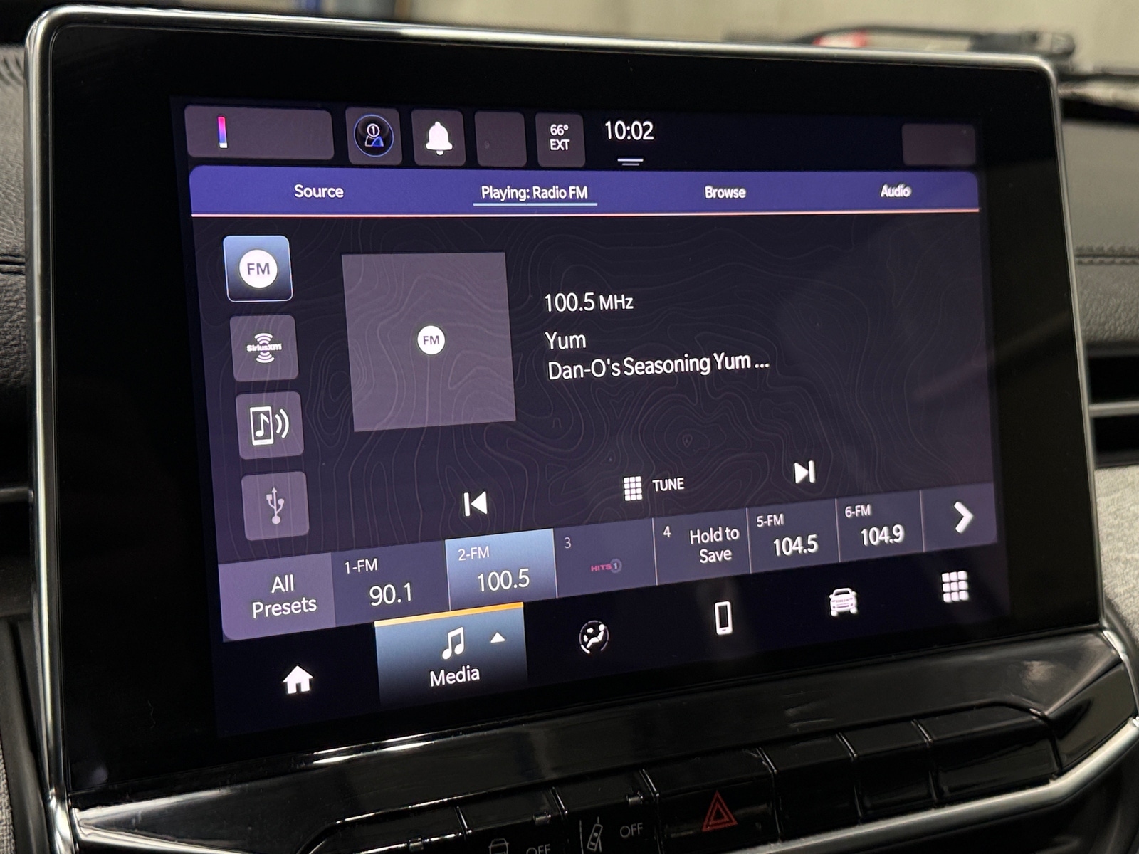 Thumbnail: 2023 Jeep Compass - 4