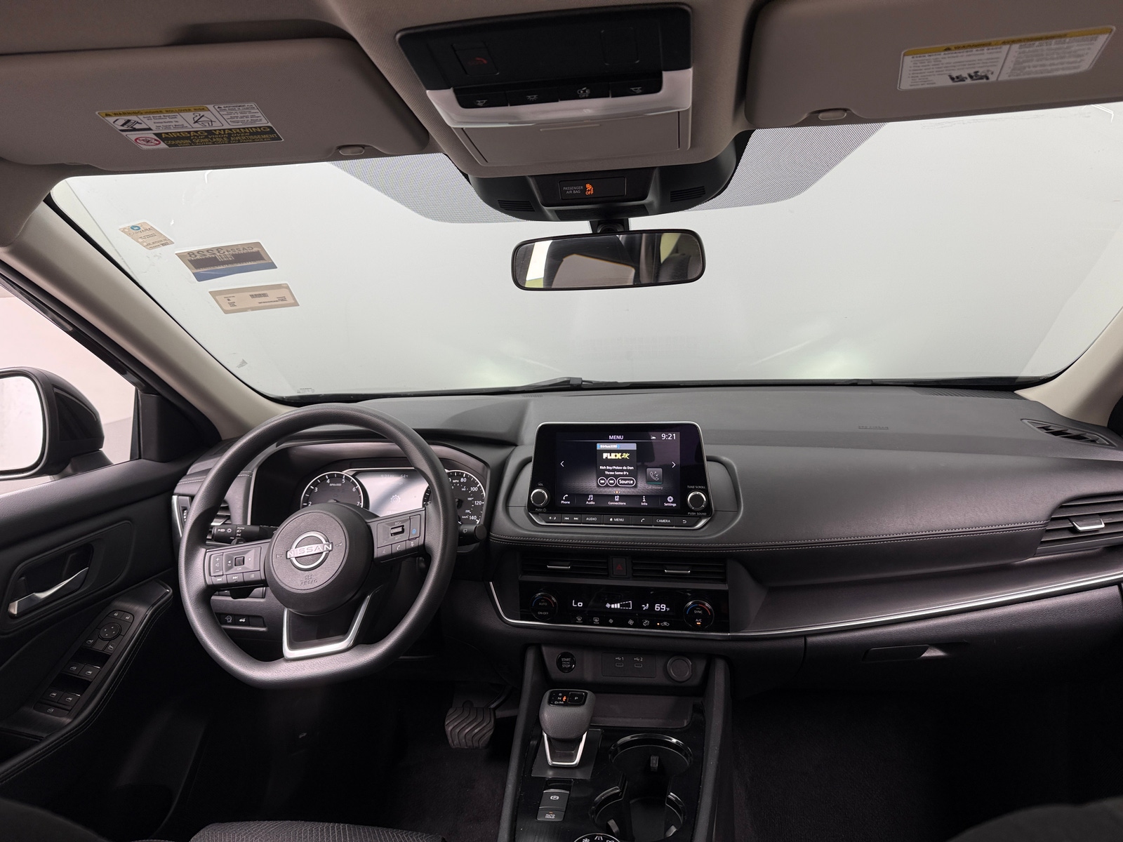 Thumbnail: 2024 Nissan Rogue - 3