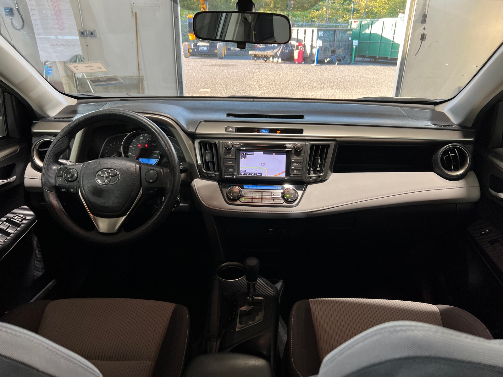 Thumbnail: 2015 Toyota RAV4 - 3