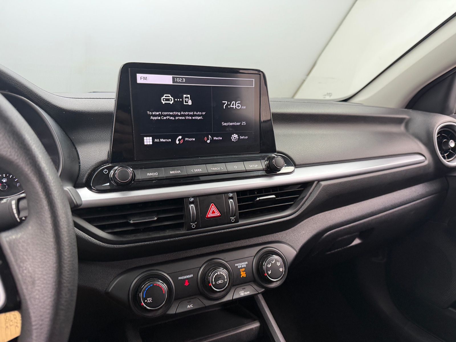 Thumbnail: 2024 Kia Forte - 4