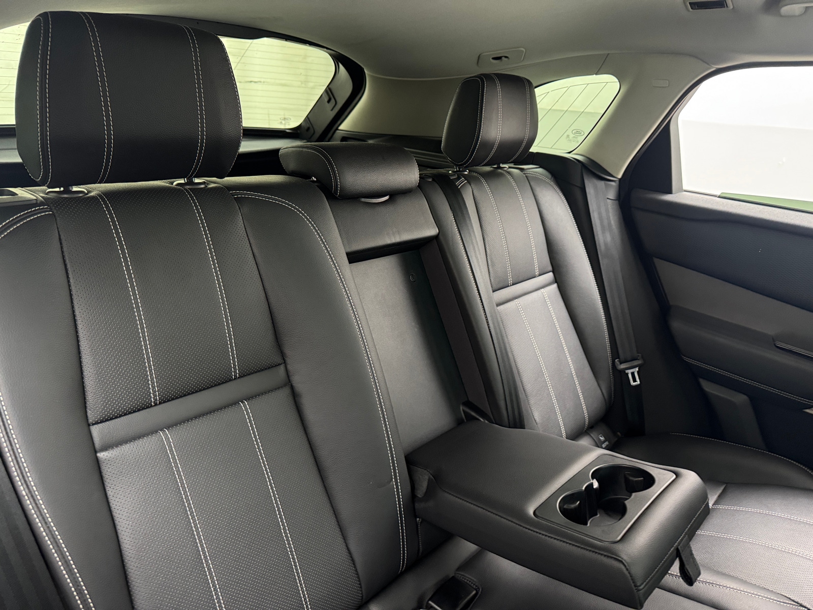Thumbnail: 2018 Land Rover Range Rover Velar - 5