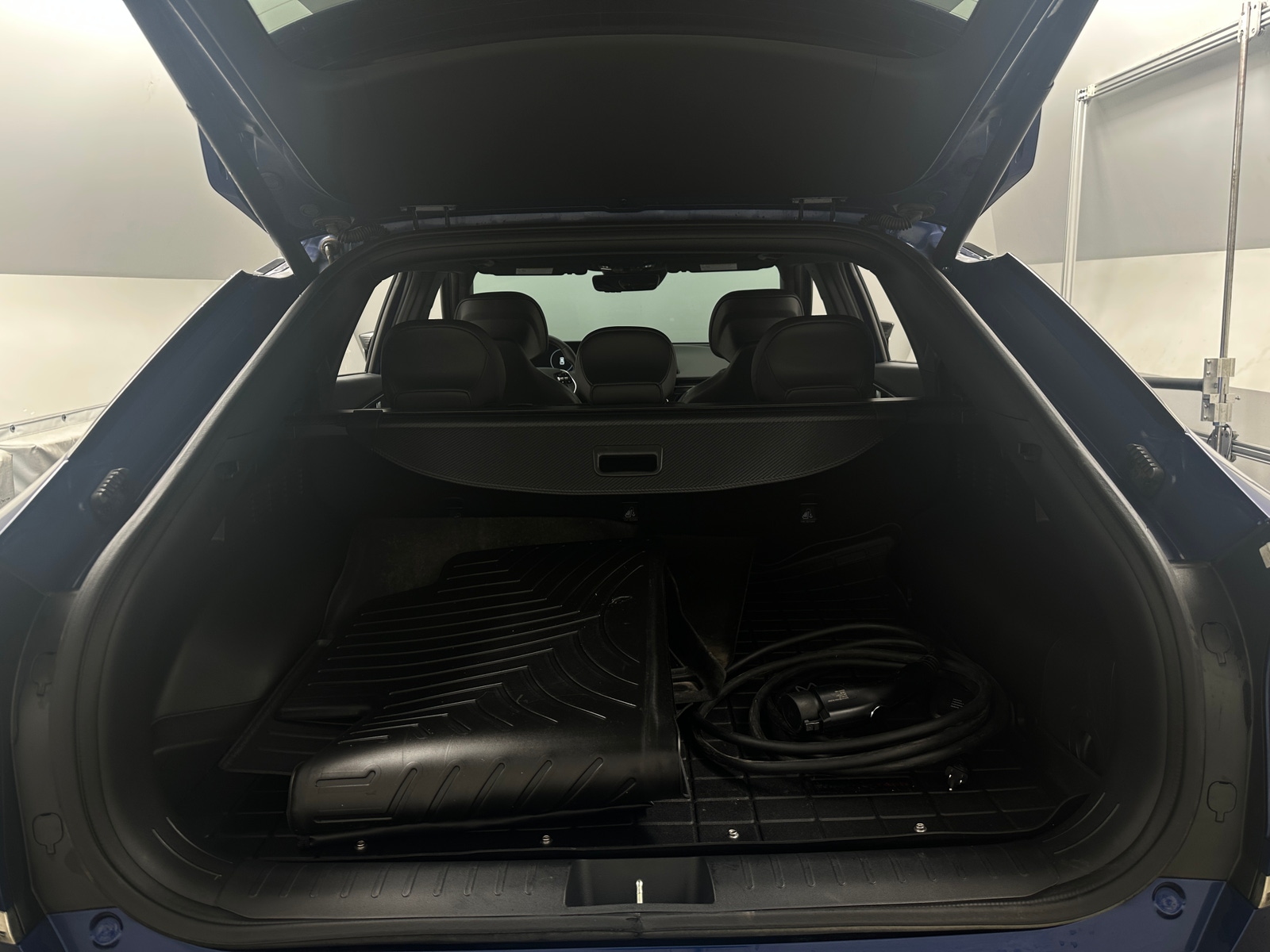 Thumbnail: 2023 Kia EV6 - 6